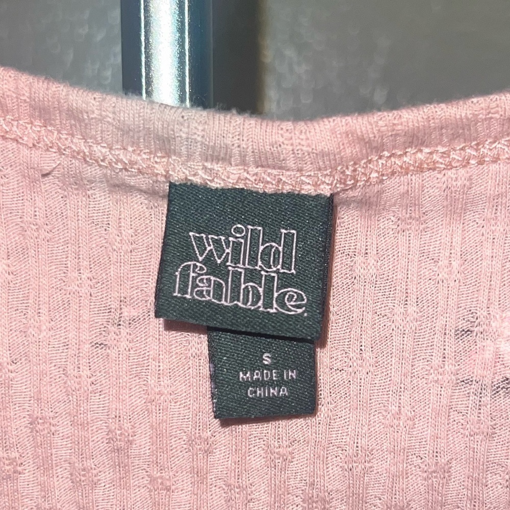 Pink floral short sleeve crop top - Picture 4 of 8